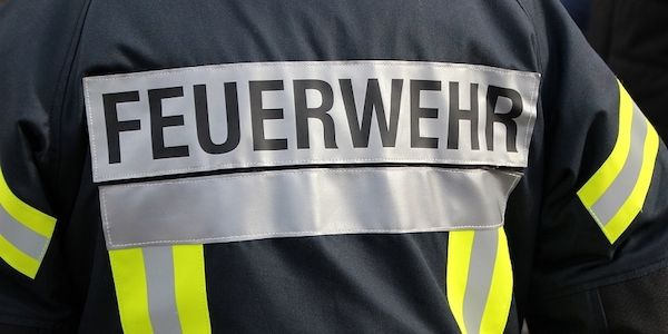 Berlin-Weißensee: Radfahrer gerät in Schienen und prallt gegen Tram: tot