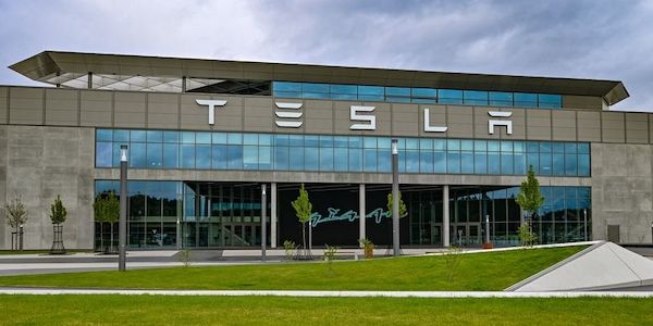 Tesla will 400 Stellen im Werk in Grünheide abbauen