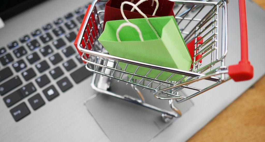 ARAG: Geht Online-Shopping auch nachhaltig? ARAG Experten erklären, welche Möglichkeiten es gibt!