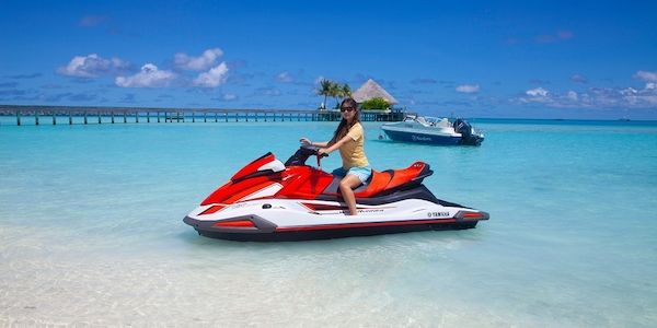 Aquaholics x Ocean R: Kandima Maldives sorgt für eine nachhaltige Kooperation 