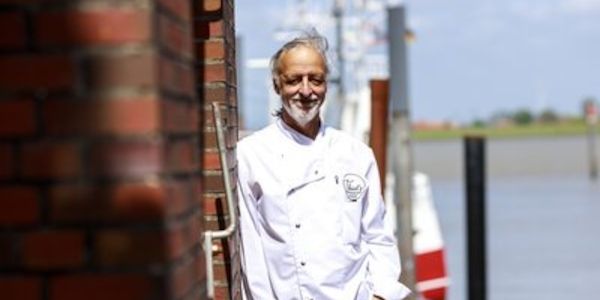 Thiet’s Restaurant & Bar​- Essen und Feiern im Fischer- und Hafendorf