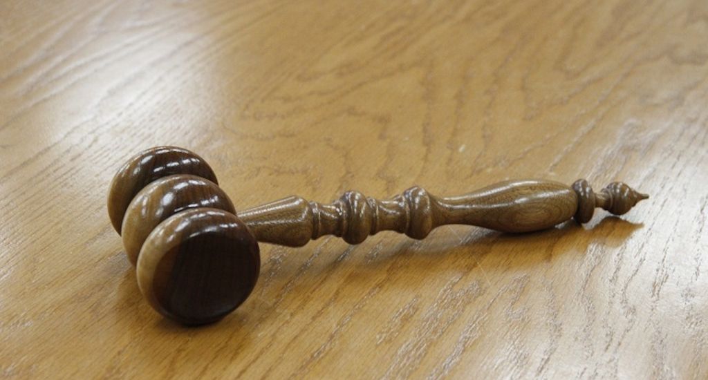 ARAG: Party trotz Krankmeldung und weitere Urteile