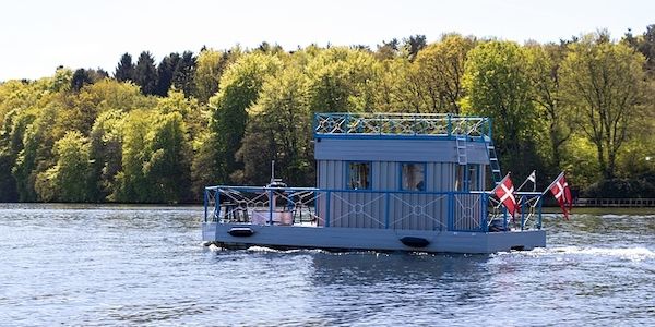Hausboot - Urlaub auf dem Wasser: ARAG Experten über einen neuen Urlaubstrend!