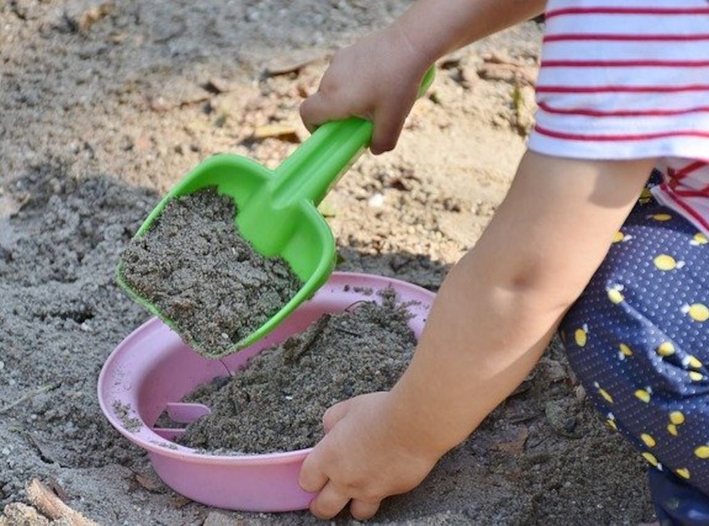 ARAG Experten informieren über Regeln, die auf Kinderspielplätzen herrschen!