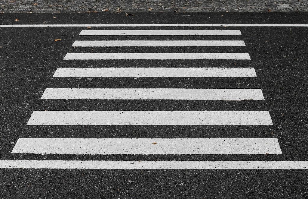 ARAG: Zebrastreifen- Fußgänger haben absoluten Vorrang