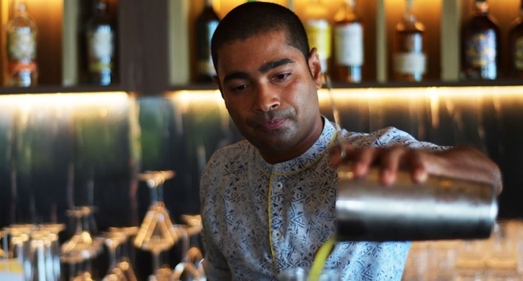 Der Bartender der Stars im Kandima Maldives-  Hoher Besuch zum Weltcocktailtag am 13. Mai
