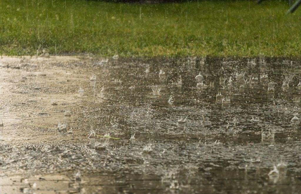 ARAG: Starkregen und Hochwasser - Was zahlt die Versicherung?