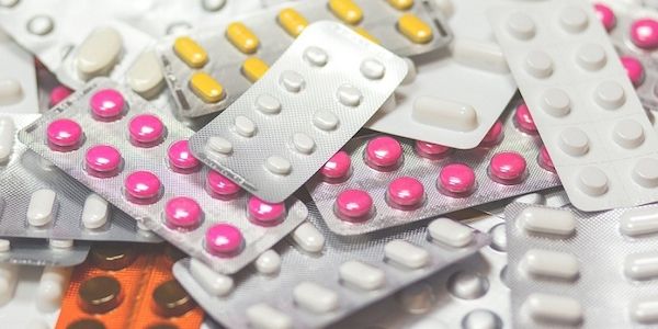 ARAG Experten informieren über die Bekämpfung von Lieferengpässen bei Medikamenten