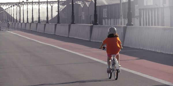 ARAG - Sicher mit Kindern Rad fahren 