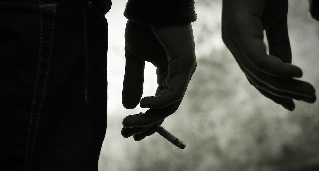 ARAG: Welche Auswirkungen Drogen auf Jugendliche haben