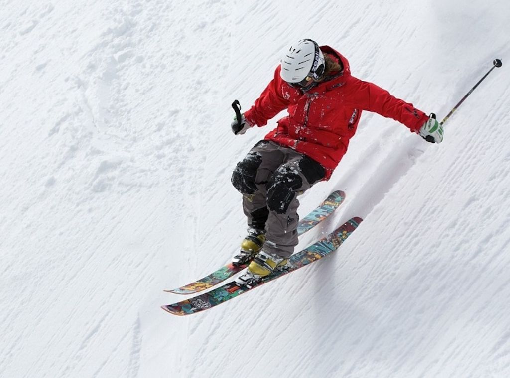 ARAG: Über Skifahren, Unfälle und die FIS-Regeln