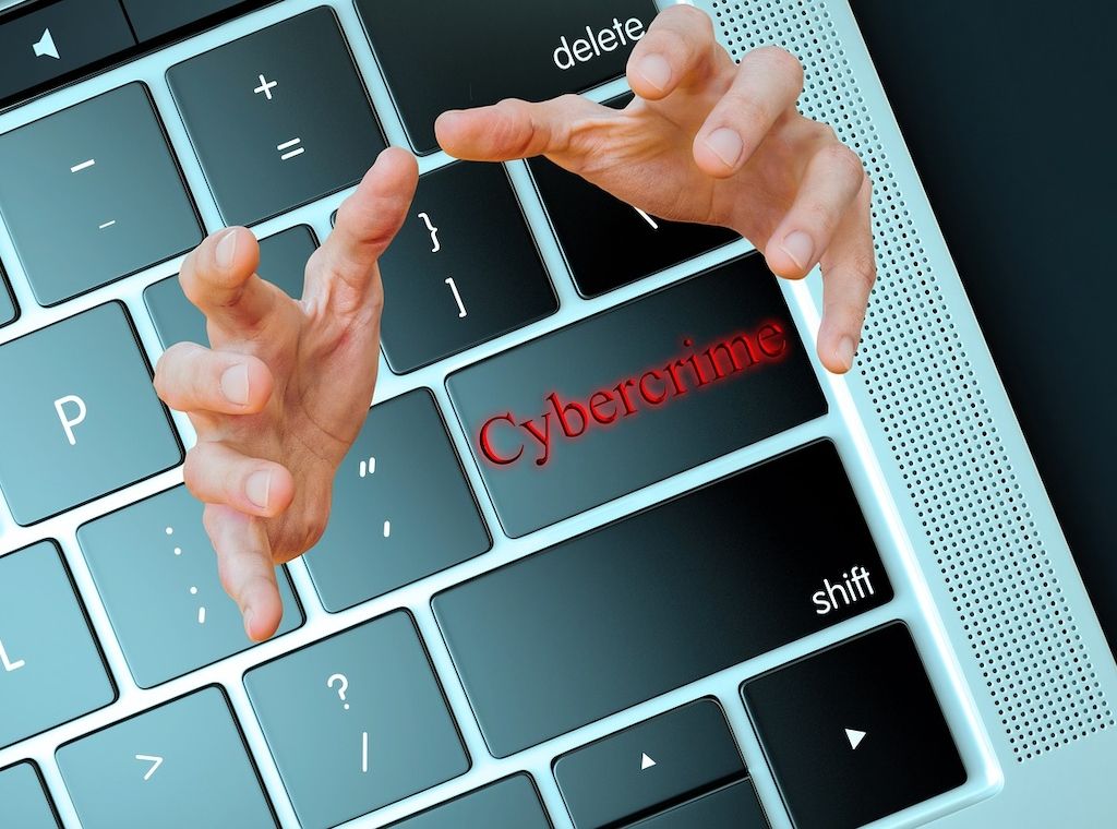 ARAG. Wie man sich gegen Cyberkriminelle schützen kann!