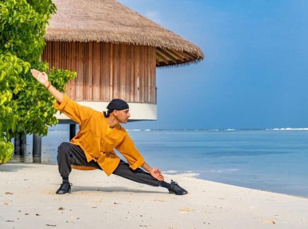 Kung-Fu Master und spiritueller Energieheiler Sifu Aniket im Nova Maldives vom 3. bis 19. Juli 2023