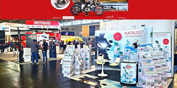 Intermot Messe in Köln: Desinfektions-Spray Natrudes zog die Aufmerksamkeit vieler Motorradfans auf sich