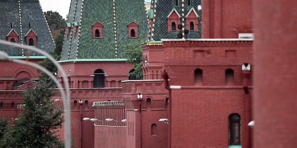 Kreml: Derzeit keine Pläne für Dialog zwischen Putin und Macron