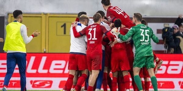 Torjäger Tabakovic führt Hertha zum 3:2-Sieg in Paderborn