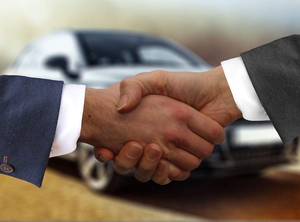 Automobileinkauf: Die Plattform für Unternehmer- und Autohäuser baut Service aus!