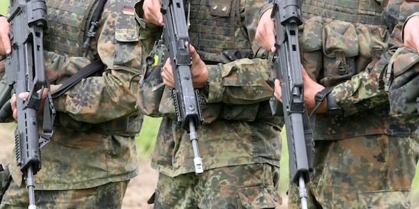 Wehrbeauftragte verteidigt geplante Brigade in Litauen