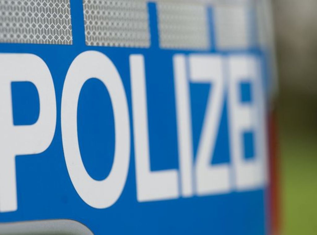 Berlin-Britz: Polizisten finden scharfe Schusswaffen bei Autokontrolle