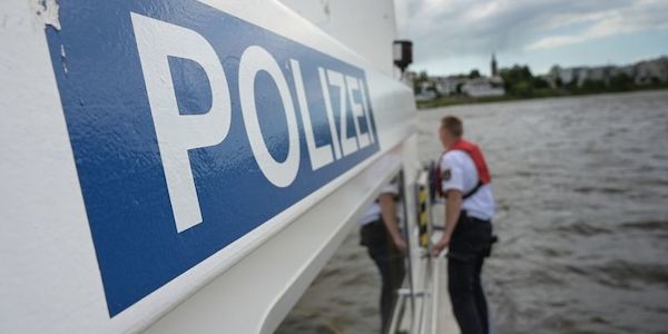 26-Jähriger macht Spritztour mit gestohlenem Schlauchboot in Berlin-Treptow