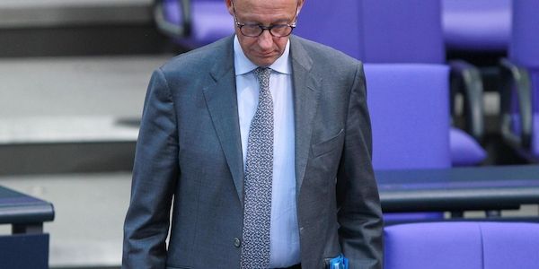 SPD-Chef: Merz sollte von der Leyen "klare Grenzen" setzen