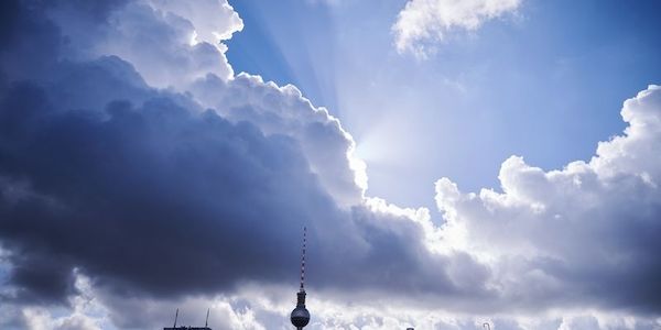 Mix aus Wolken und Sonne in Berlin und Brandenburg