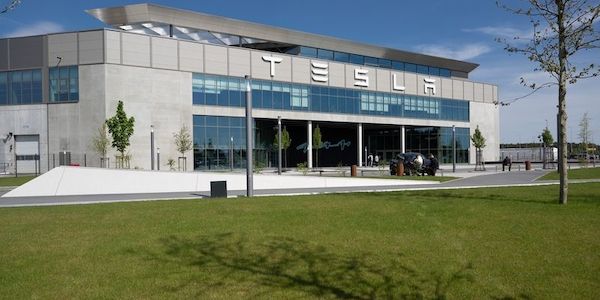 Grünheide: Tesla schickt Mitarbeiter an Protesttag ins Homeoffice