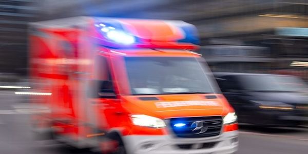 Steglitz-Zehlendorf: 76-Jährige von Bus erfasst und schwer verletzt