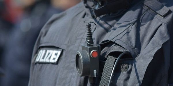 Berliner Polizei erhält vor Fußball-EM neue Nagelsperren