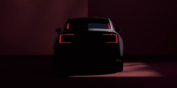 Der neue Volvo ES90 mit 800-Volt-Ladetechnik 