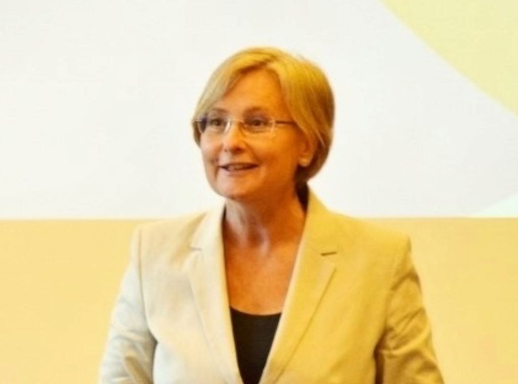 Exklusives BAC-Symposium: Elisabeth Stiller (GDV) über die Zukunft der Vertriebsregulierung 2025