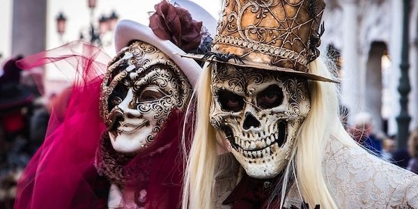 ARAG: Experten geben einen Einblick in geschriebene und ungeschriebene Gesetze des Karnevals