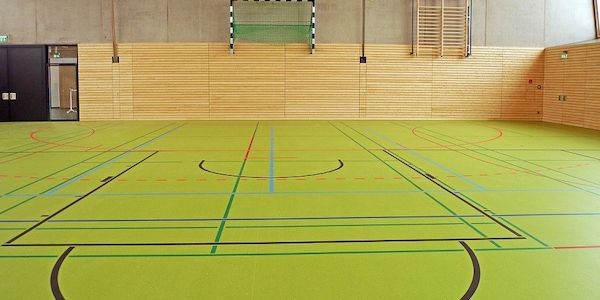 ARAG: Sport in Nicht-Sportstätten- Was bei der Nutzung zu beachten ist