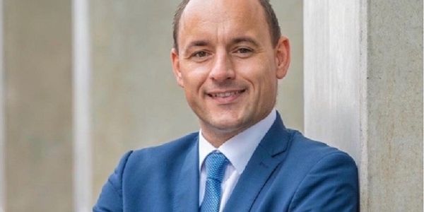 Ideal Versicherungen Robert Schmidt: Spezialist für private Pflegeversicherungen in Berlin und Brandenburg 