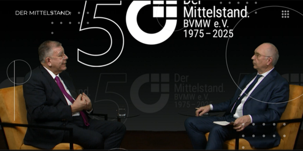 Neues TV-Format geht auf Sendung: Berlins Topkommunikator Frank Schmeichel moderiert „Der Mittelstand.Das Unternehmergespräch“