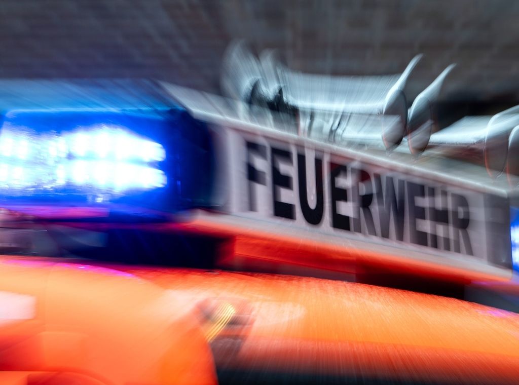 Zwei Reihenhäuser brennen in Leegebruch