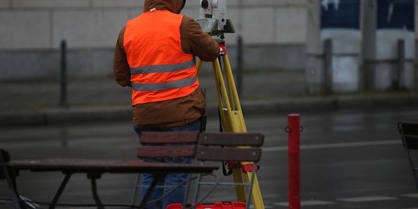 Fachkräftemangel in Ostdeutschland trotz Konjunkturflaute spürbar