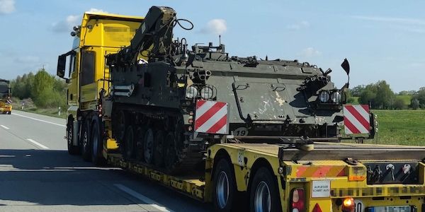 Reservistenverband befürwortet "Panzerschilder" an Autobahnbrücken