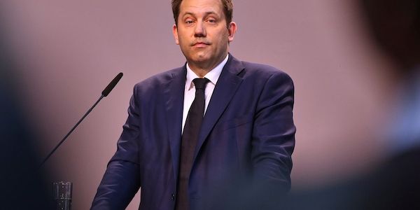 Klingbeil verteidigt Finanzierungsvorbehalt