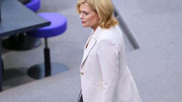 Bundestagspräsidentin für elektronische Abstimmungen
