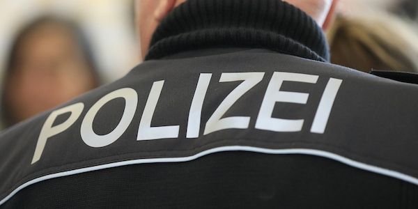 24-Jähriger flüchtet vor Polizei, baut tödlichen Unfall und kommt frei