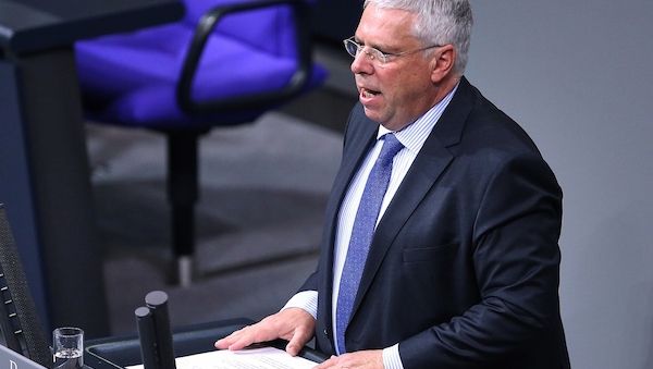 CDU fürchtet "faulen Deal" von Trump und Putin zur Ukraine