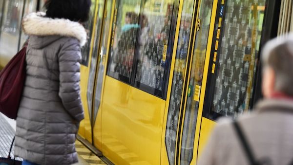 U-Bahn-Türen bei Abfahrt offen halten: Es droht Geldstrafe