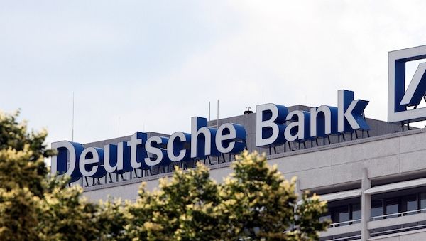 Deutsche Bank für öffentliche Förderung von Rüstungskrediten