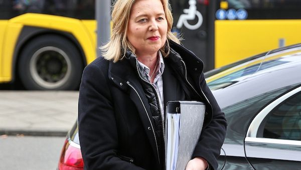 Bas hält sich politische Zukunft offen