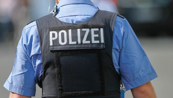 Verfolgungsfahrt auf der A1: Polizei nimmt vier Männer bei Kamen fest