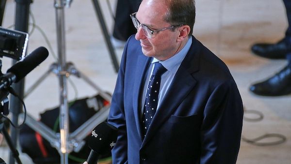 Dobrindt kündigt stärkere Kontrollen an Grenzen an
