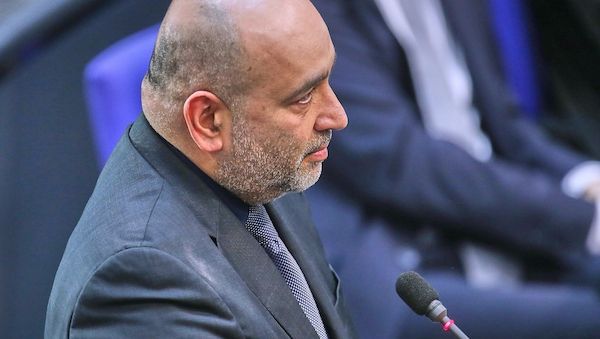 Bundestagsvizepräsident Nouripour plädiert für AfD-Verbotsverfahren