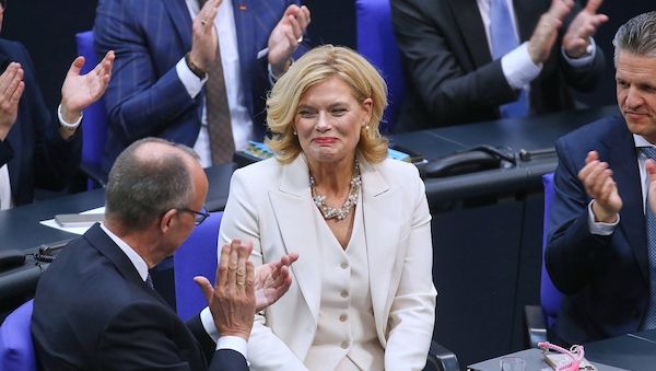 Bundestagspräsidentin Klöckner lehnt Bürgerräte ab
