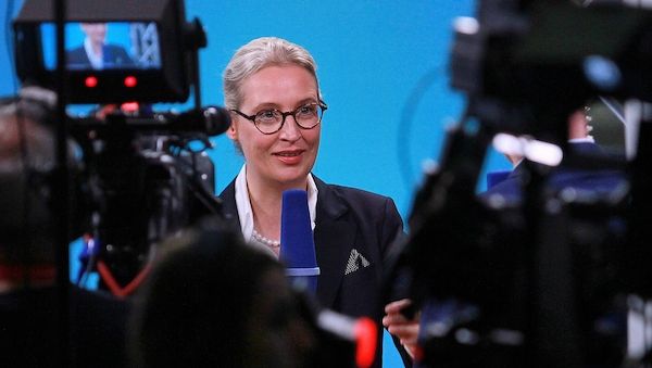Journalistenverband fordert neuen medialen Umgang mit der AfD